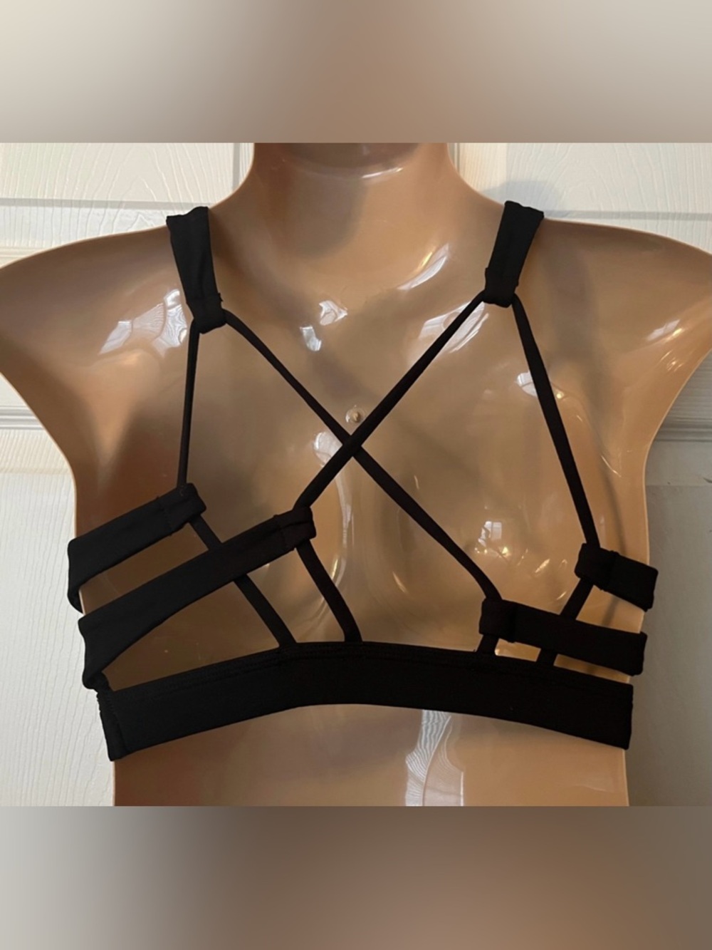 Aerie Strappy Back Black Sports Bra XS - Size 0-2